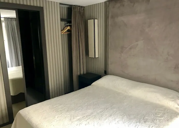 Imbriani 3* בארי